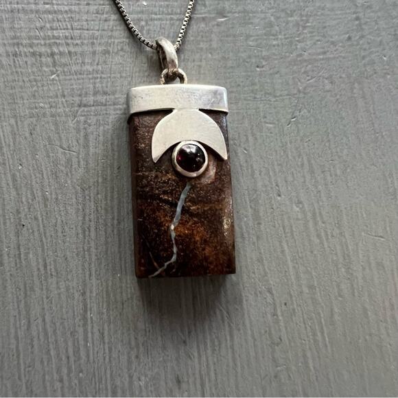 925 Sterling Silver & Stone Pendant Necklace - Picture 8 of 8